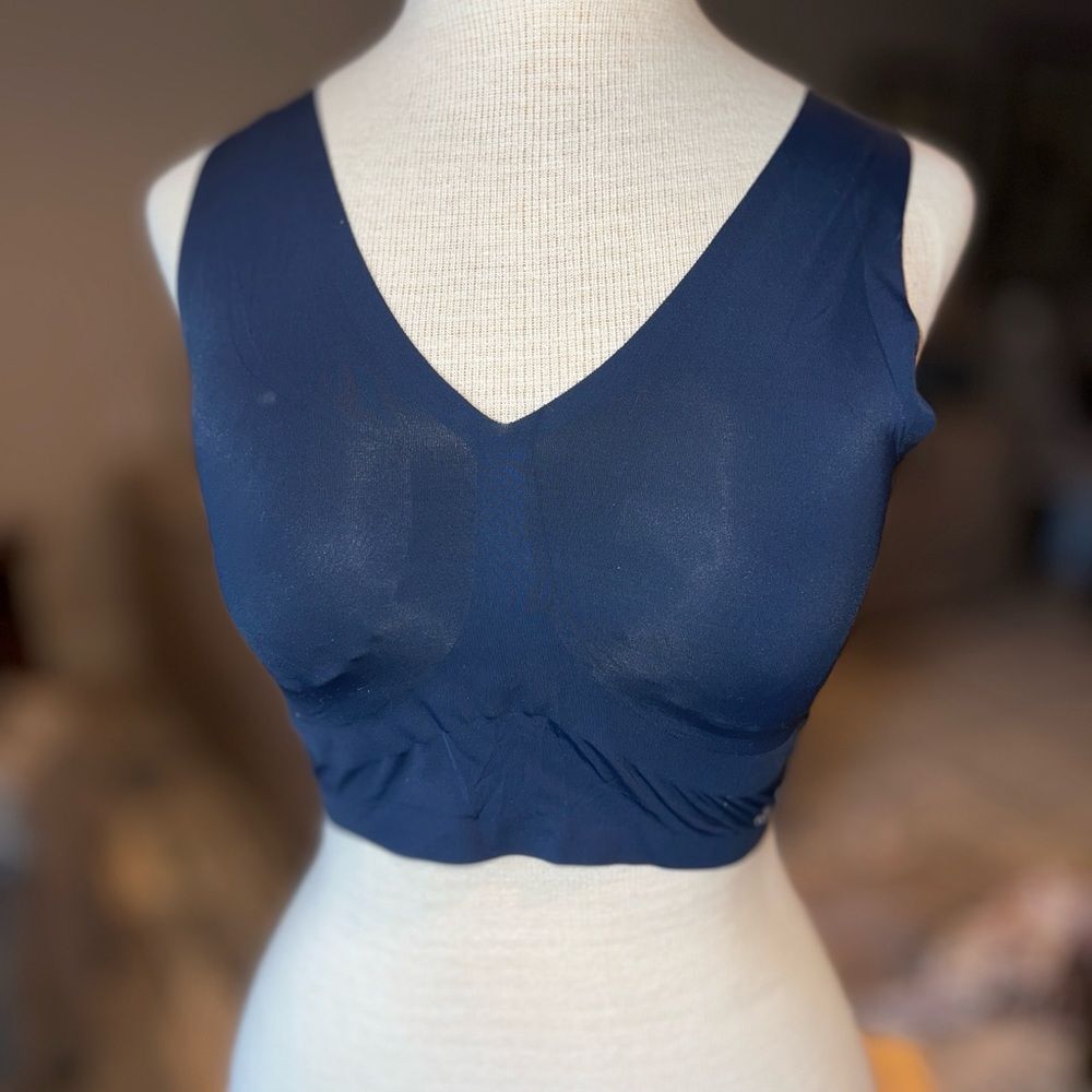 Nautica Intimates Wireless Lounge Bralette Navy Blue Seamless V-Neck Comfort Med - Picture 2 of 7